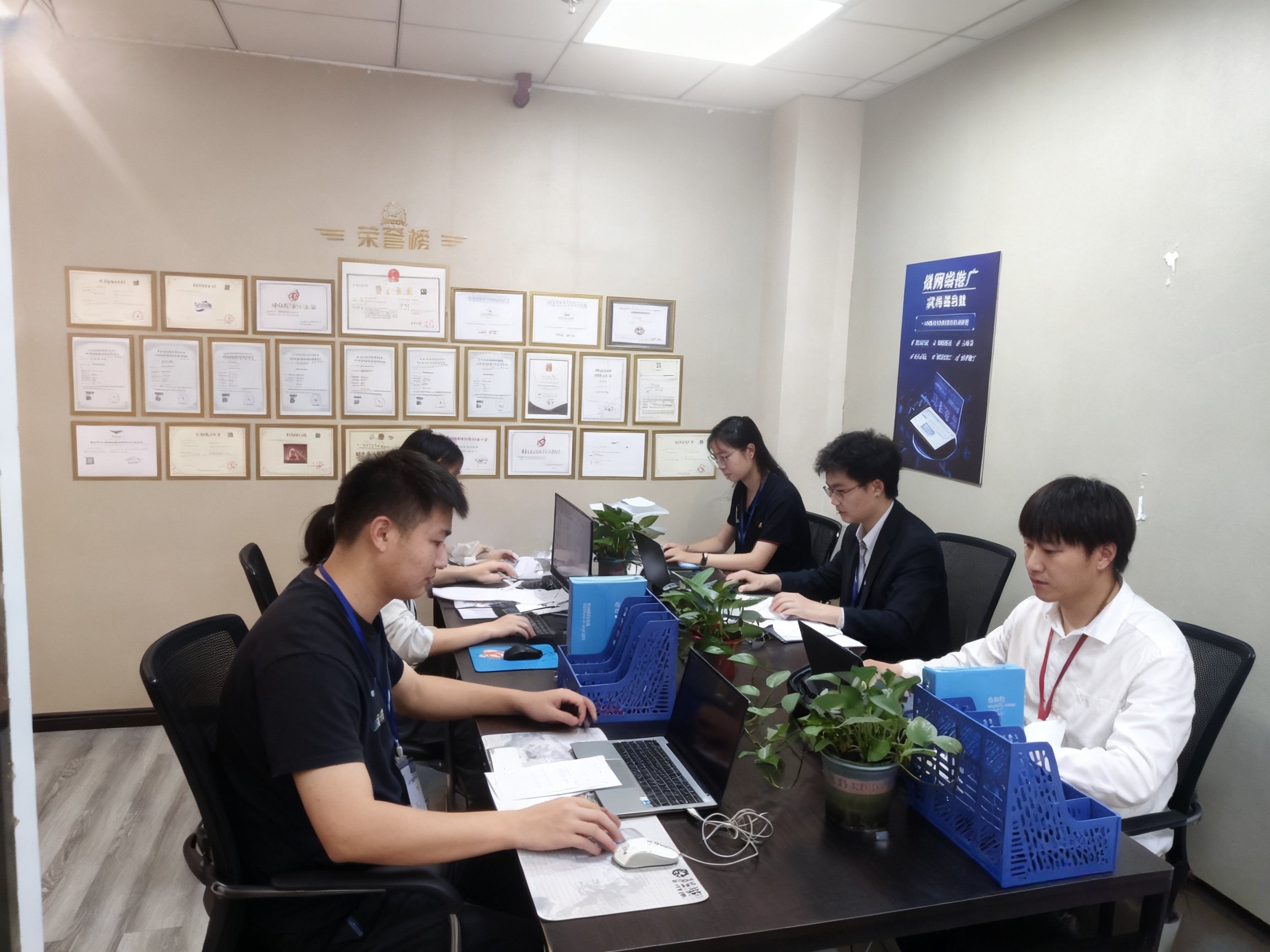 网推传媒有限公司团队协作实拍